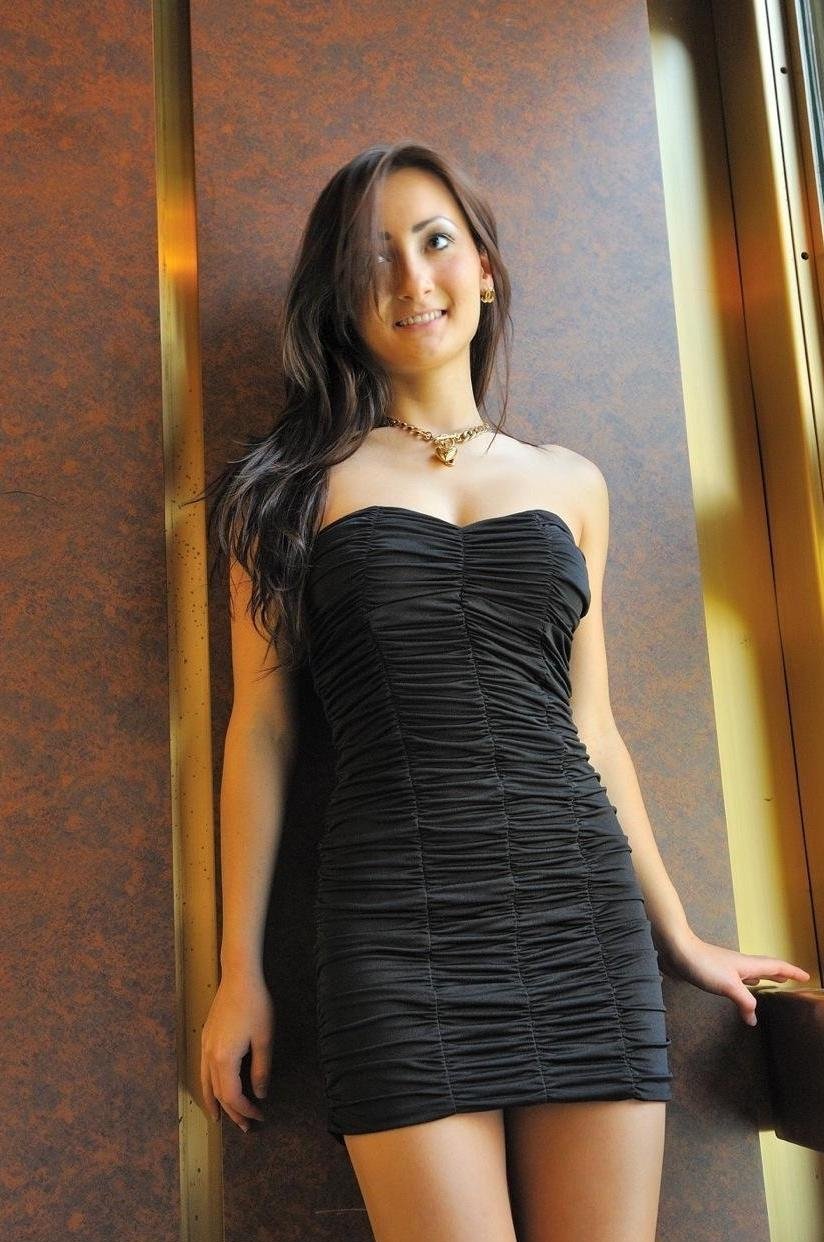 Красивая брюнетка с красивой попкой. Познакомлюсь с мужчиной в для секса Красивая брюнетка с красивой попкой. Познакомлюсь с мужчиной в для секса